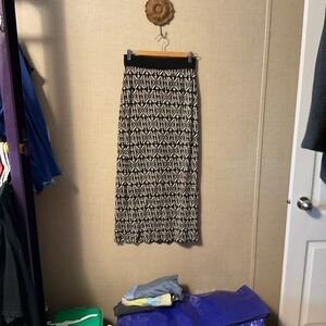 Sparkle & Fade Black and White Geometric Pencil Skirt